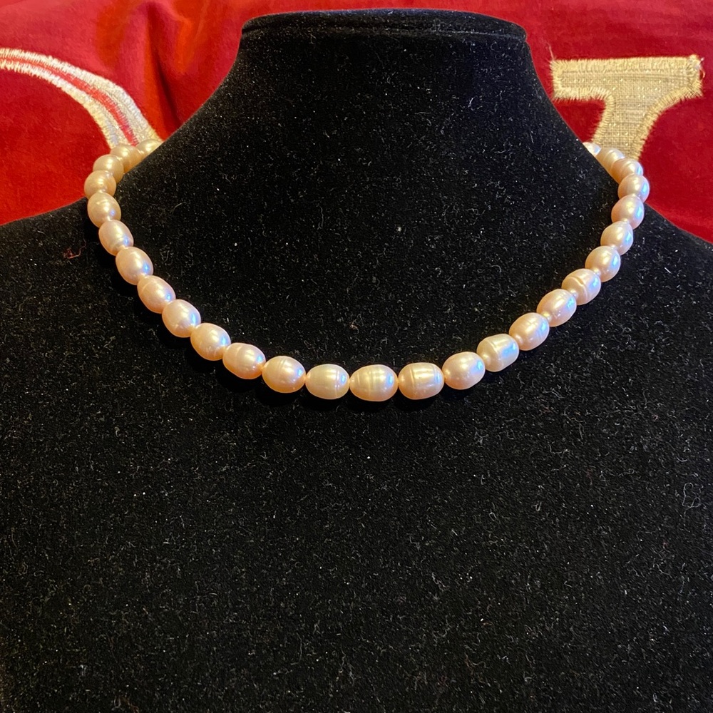 Pale Pink Beautiful Real Pearls Lobster Clasp Necklace Never Used